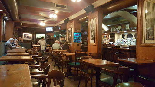 Finnegan's Wake, 1361 1st Ave., New York, NY 10021