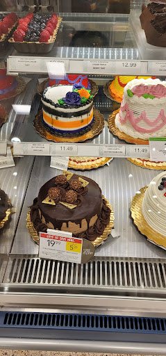 Supermarket «Publix Super Market at Westway», reviews and photos, 4650 W Main St Ste 700, Dothan, AL 36305, USA