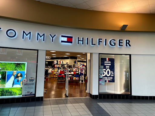 Shopping Mall «Las Vegas South Premium Outlets», reviews and photos, 7400 S Las Vegas Blvd, Las Vegas, NV 89123, USA