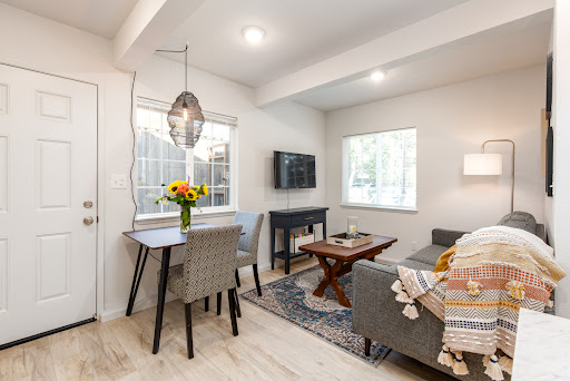 Non-Profit Organization «The Living Room Center», reviews and photos