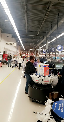 Grocery Store «Meijer», reviews and photos, 700 W Norton Ave, Muskegon, MI 49441, USA