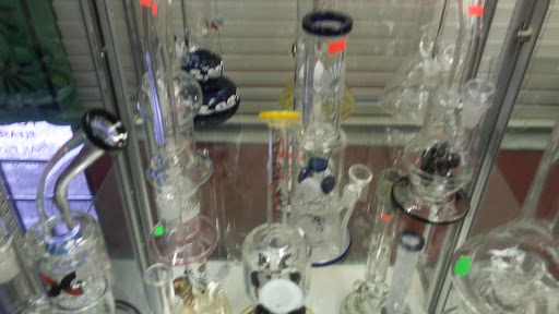 Tobacco Shop «One Love Tobacco & Gifts», reviews and photos, 7116 Gulf Blvd, St Pete Beach, FL 33706, USA