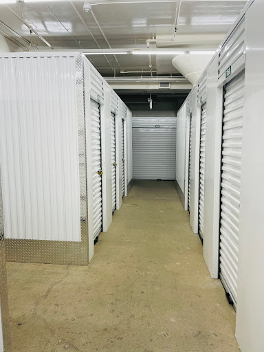 Self-Storage Facility «StoragePRO Self Storage - Beale», reviews and photos, 429 Beale St, San Francisco, CA 94105, USA