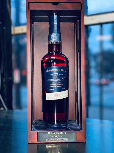 Liquor Store «Red Castle Liquor Store and Growler Filling Station», reviews and photos, 1200 S 1st St, Louisville, KY 40203, USA