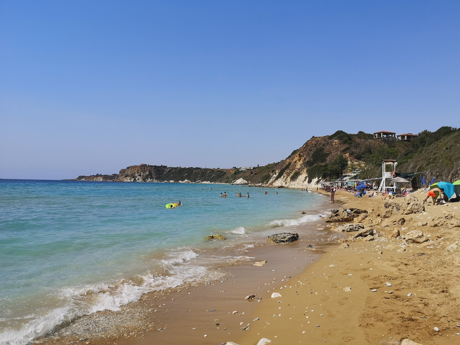 Foto von Avithos beach - empfohlen für Familienreisende mit Kindern
