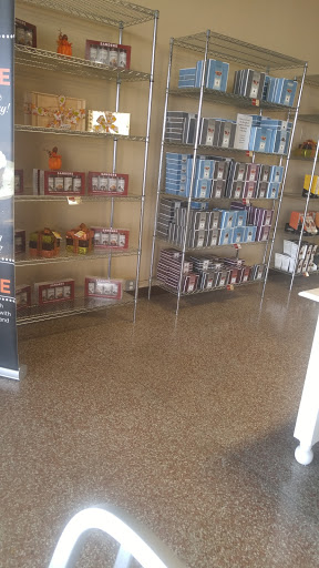 Ice Cream Shop «Sanders Chocolate & Ice Cream Shoppes (Factory Outlet)», reviews and photos, 31075 Harper Ave, St Clair Shores, MI 48082, USA