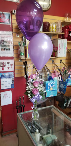 Florist «The Flower Pot & Basket Shop», reviews and photos, 5631 W Madison St, Chicago, IL 60644, USA