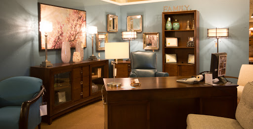 Bedroom Furniture Store «Woodleys Fine Furniture - Longmont», reviews and photos, 1400 S Main St, Longmont, CO 80501, USA