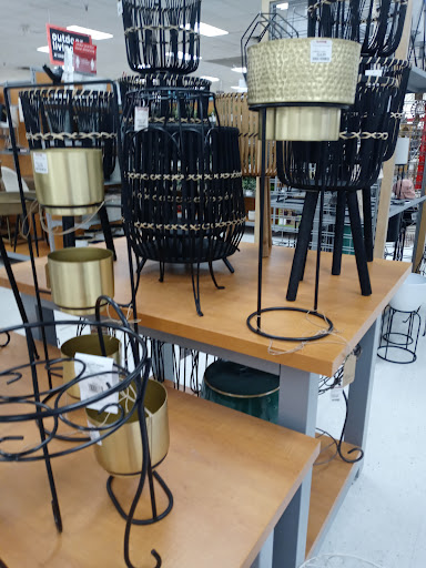 Shopping Mall «West Volusia Regional Shopping Center», reviews and photos, 2689 S Woodland Blvd, DeLand, FL 32720, USA