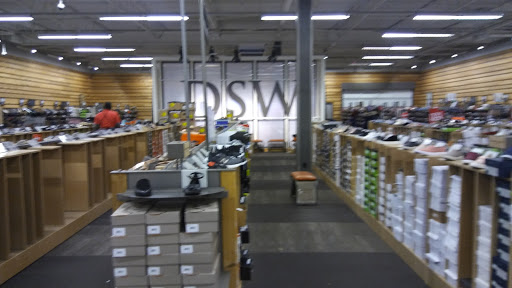Shoe Store «DSW Designer Shoe Warehouse», reviews and photos, 345 Rockaway Turnpike, Lawrence, NY 11559, USA