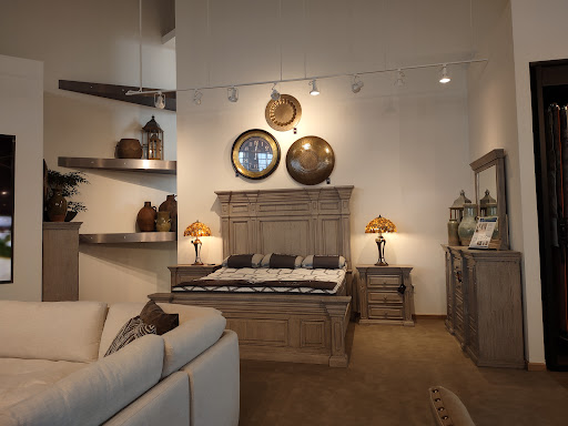 Furniture Store «Rooms To Go Furniture Store - Daytona Beach», reviews and photos, 2375 W International Speedway Blvd, Daytona Beach, FL 32114, USA