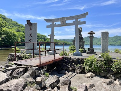 大宮弁天宮（水仙殿）