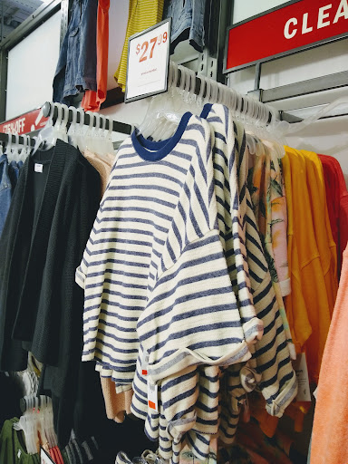 Clothing Store «Old Navy», reviews and photos, 7 Backus Ave, Danbury, CT 06810, USA