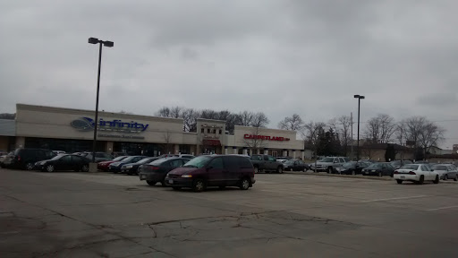 Bridal Shop «Elegant Repeats & Elegant Bridal & Formal», reviews and photos, 4700 Tama St SE, Cedar Rapids, IA 52403, USA