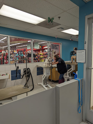 Pet Supply Store «Petco Animal Supplies», reviews and photos, 2520 E 3rd St, Bloomington, IN 47401, USA