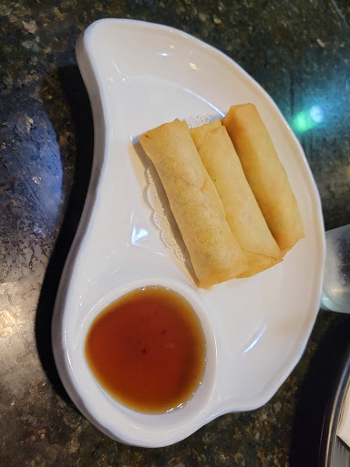 Shopping Mall «Chestnut Ridge Shopping Center», reviews and photos, 2-30 Chestnut Ridge Rd, Montvale, NJ 07645, USA