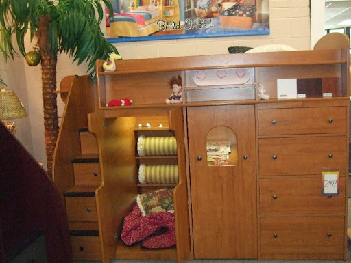 Furniture Store «Showman Furniture», reviews and photos, 2431 Crofton Ln, Crofton, MD 21114, USA