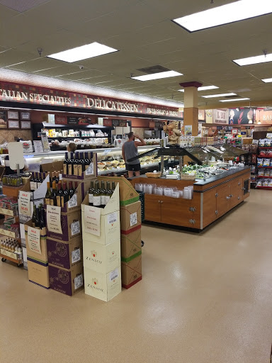 Gourmet Grocery Store «Doris Italian Market & Bakery Of Coral Springs», reviews and photos, 2077 N University Dr, Coral Springs, FL 33071, USA