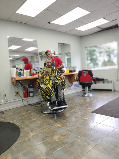 Barber Shop «Cash Money Barber Shop», reviews and photos, 156 Yonkers Ave, Yonkers, NY 10701, USA