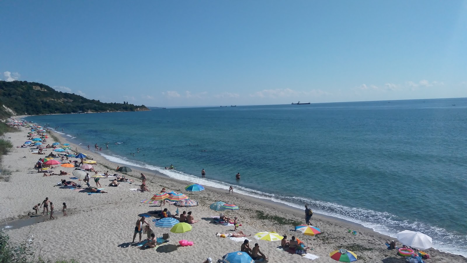 Foto di Plyazh Chernomorets con una superficie del sabbia bianca