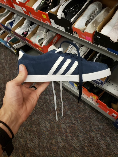 Shoe Store «Shoe Carnival», reviews and photos, 466 Pinnacle Pkwy, Bristol, TN 37620, USA