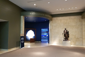 Donald W. Reynolds Museum and Education Center