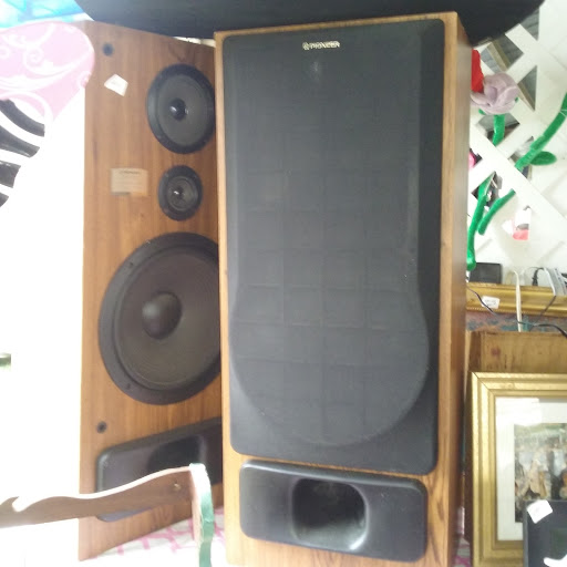 Flea Market «Olde Tyme Flea Market», reviews and photos, 5400 State Rd 46, Nashville, IN 47448, USA