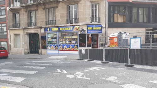 Mini Market à Paris