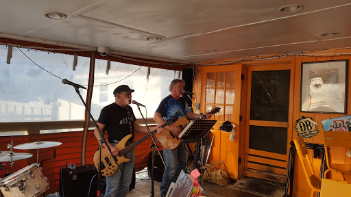 Italian Restaurant «Yacht Basin Eatery», reviews and photos, 122 Yacht Basin Dr, Southport, NC 28461, USA