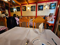Atmosphère du Restaurant asiatique Le Saïgon - Restaurant Vietnamien & Chinois à Grenoble - n°1