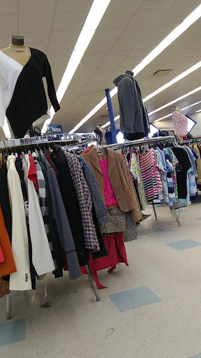 Thrift Store «Goodwill Industries Store & Donation Center», reviews and photos, 1 Fuller Rd, Colonie, NY 12205, USA