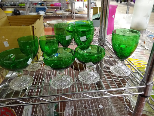 Thrift Store «Thrifty Shopper», reviews and photos, 112 E Manlius St, East Syracuse, NY 13057, USA