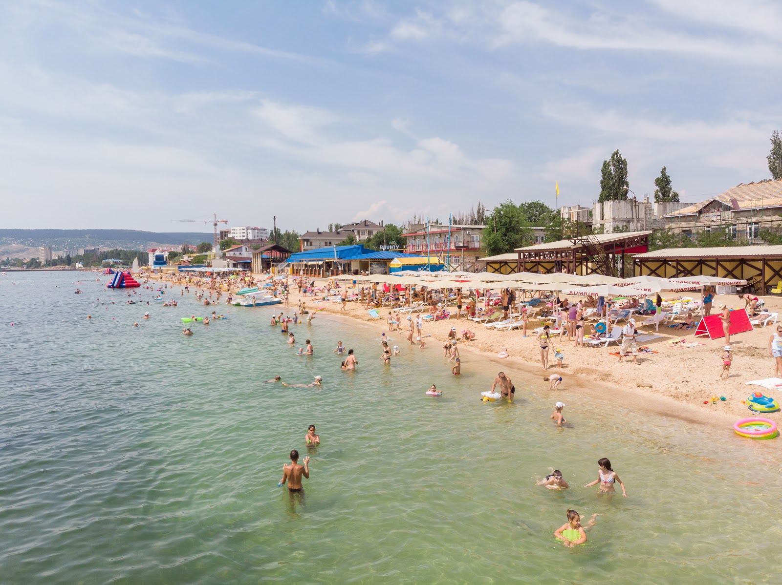 Foto di Morskoy Beach area servizi