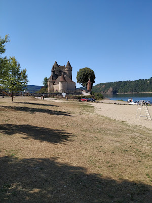 Plage de Val à Lanobre