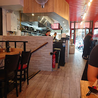 Atmosphère du Restaurant de nouilles (ramen) Naruto Ramen à Paris - n°18