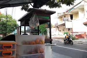 Bubur Ayam Jakarta & Nasi Uduk Putri image