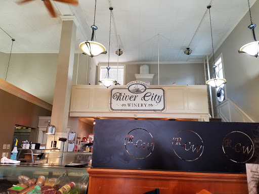 Winery «River City Winery», reviews and photos, 321 Pearl St, New Albany, IN 47150, USA