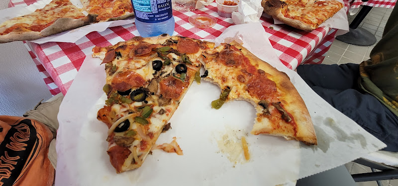 #7 best pizza place in Kailua - Boston's Pizza