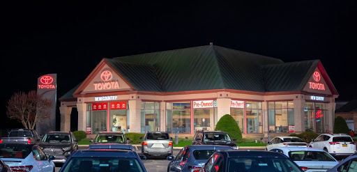 Toyota Dealer «New Country Toyota of Saratoga Springs», reviews and photos, 3002 NY-50, Saratoga Springs, NY 12866, USA