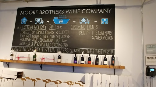 Wine Store «Moore Brothers Wine Company New York», reviews and photos, 51 35th St, Brooklyn, NY 11232, USA
