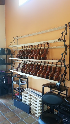 Kruno's Violin Shop