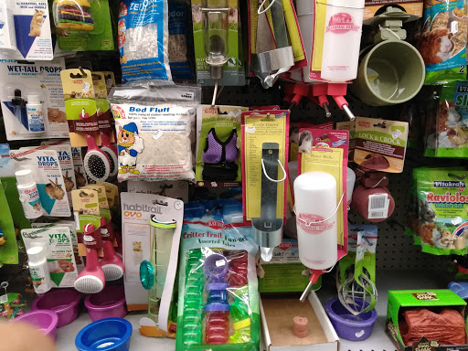 Pet Supply Store «Petland Discounts - Sunset Park», reviews and photos, 5015 5th Ave, Brooklyn, NY 11220, USA