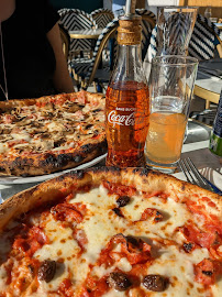 Pizza du Restaurant Mamma Mia - La Spiaggia à Cannes - n°7