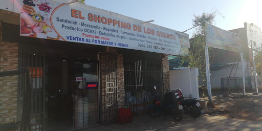 SHOPPING DE LOS QUESOS