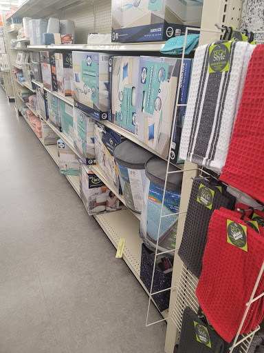 Discount Store «Big Lots», reviews and photos, 1515 Garner Station Blvd, Raleigh, NC 27603, USA