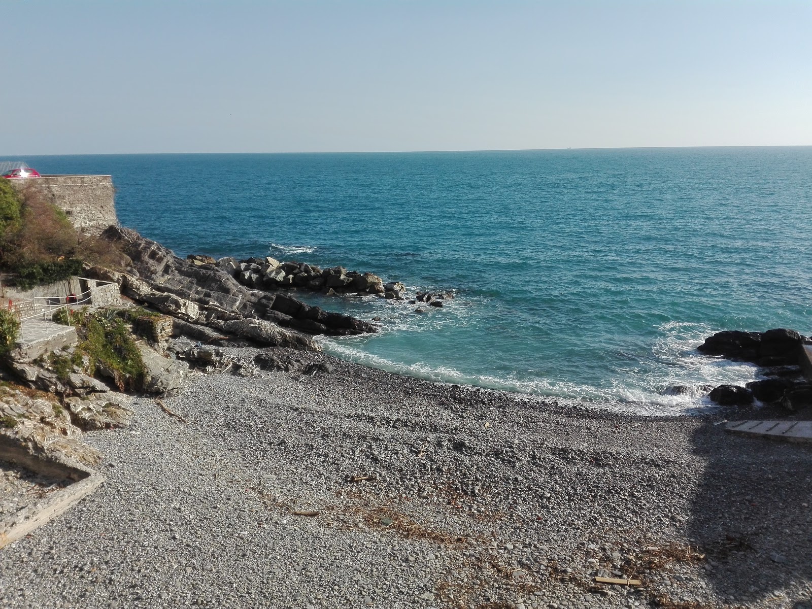 Photo de Spiaggia Murcarolo avec un niveau de propreté de partiellement propre