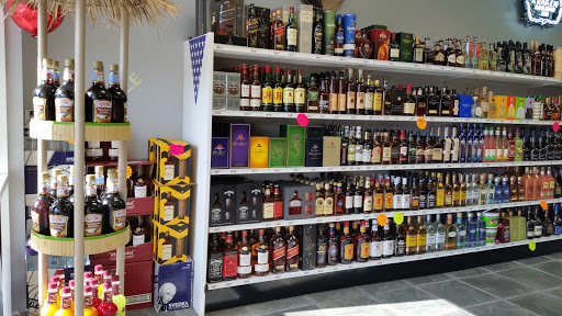 Liquor Store «Feather Sound Liquors», reviews and photos, 2325 Ulmerton Rd #4, Clearwater, FL 33762, USA