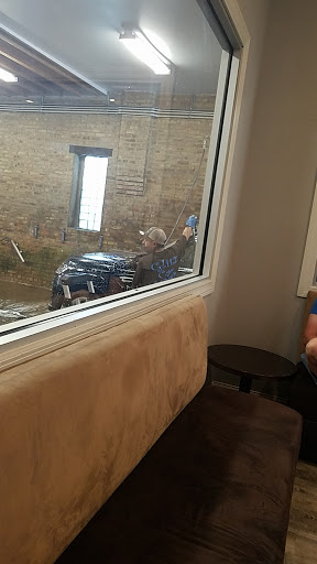 Car Wash «Glitz Car Wash», reviews and photos, 2511 W Augusta Blvd, Chicago, IL 60622, USA