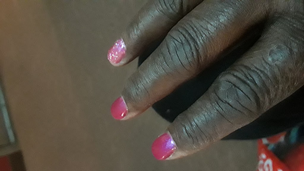 Best Nails 19031