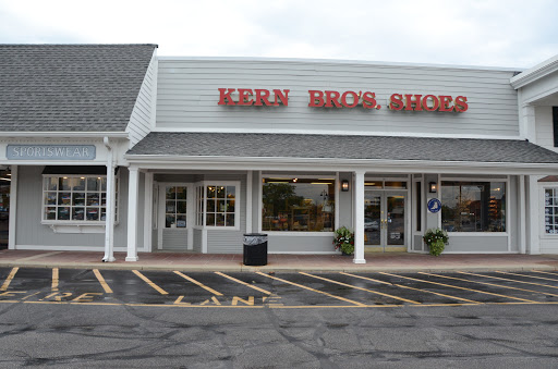 Kern Brothers Shoes, 57 Boone Village, Zionsville, IN 46077, USA, 